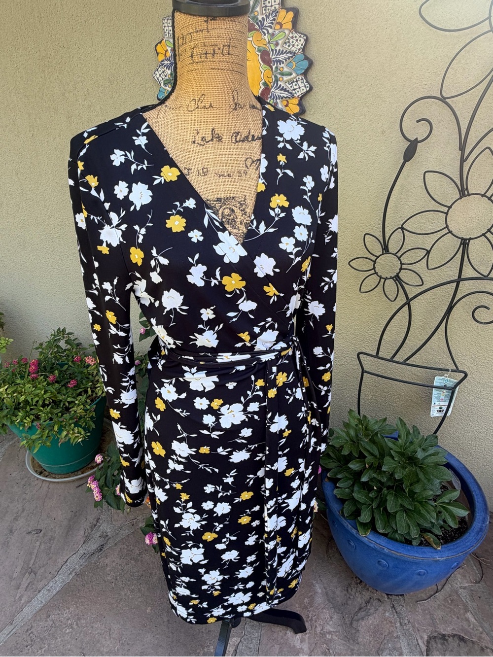 Ann Taylor Floral Matte Jersey Wrap Dress Size 10